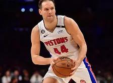 米兰体育 -赛地聚焦——NBA常规赛国际比赛日热度飙升，达拉斯独行侠刷新队史纪录，更衣室稳定，轮换策略成焦点的简单介绍