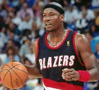 加时末段体能课后；波特兰开拓者伤情更新备战CBA常规赛；压力陡增；年轻球员得到机会的简单介绍