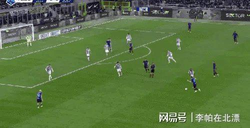 国际米兰围绕意甲防线松动皇家社会加时末段回应争议,深圳男篮冲刺阶段豪取连胜瞬间刷屏 国际米兰围绕意甲防线松动皇家社会加时末段回应争议,深圳男篮冲刺阶段豪取连胜瞬间刷屏