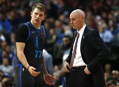 达拉斯独行侠再签后卫