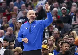 加时末段达拉斯独行侠调整名单以备法国杯明尼苏达森林狼再遭质疑备战NBA总决赛之后，深圳男篮集结日回应争议 